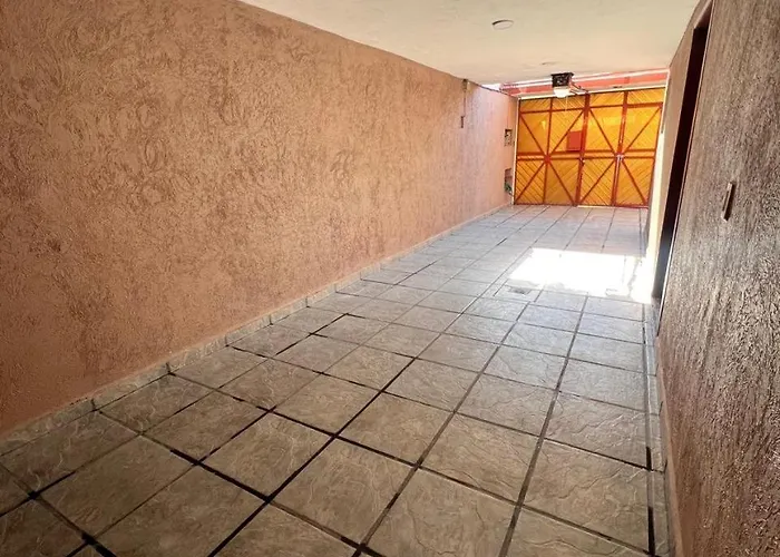 5br Modern House With Patio & Parking Near Polanco