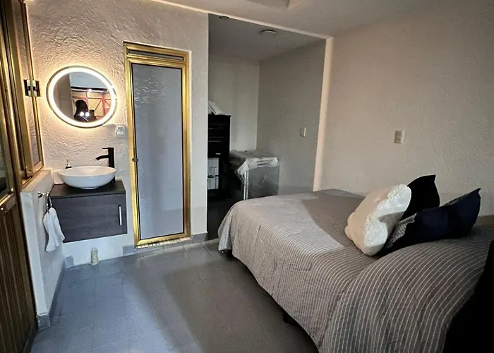 Holiday home 5br Modern House With Patio & Parking Near Polanco *