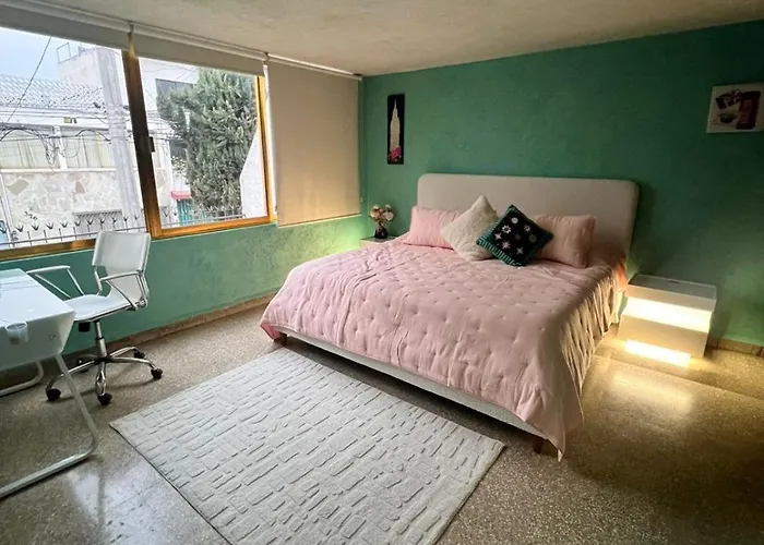 5br Modern House With Patio & Parking Near Polanco *