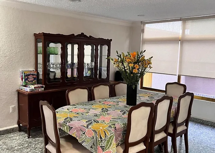 5br Modern House With Patio & Parking Near Polanco Holiday home
